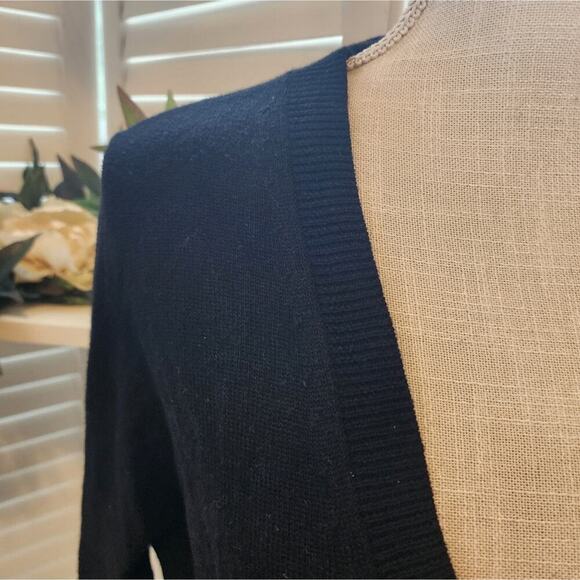 THEROY BLACK KNIT CARDIGAN SIZE MED - Picture 5 of 7